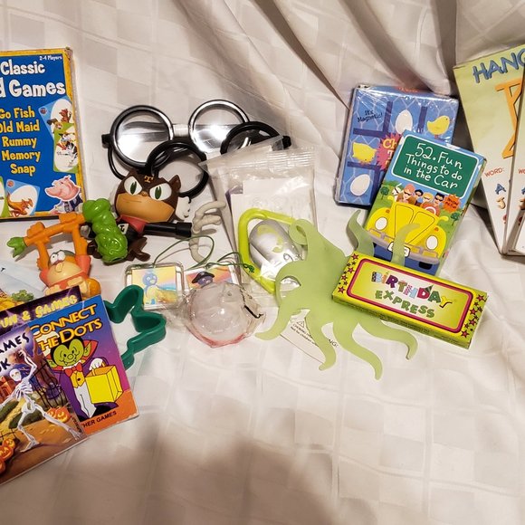 Variety Pack - Kids FUN!! Car Games, Puzzles, Coloring & Activity Books - Picture 4 of 9